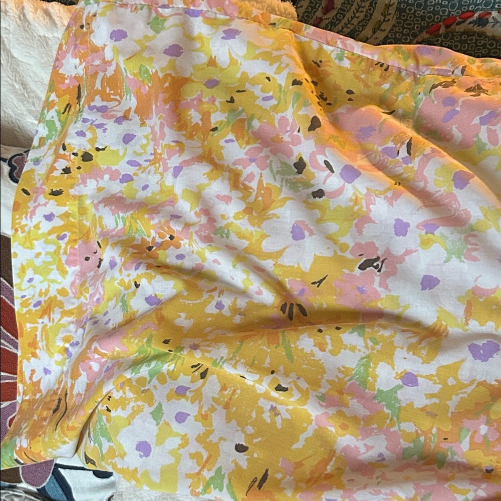 Two Matching Vintage 1960’s/1970’s Fashion Manor Standard Floral Pillowcases - Picture 13 of 13